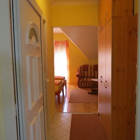Apartment Jazmin Harkan
